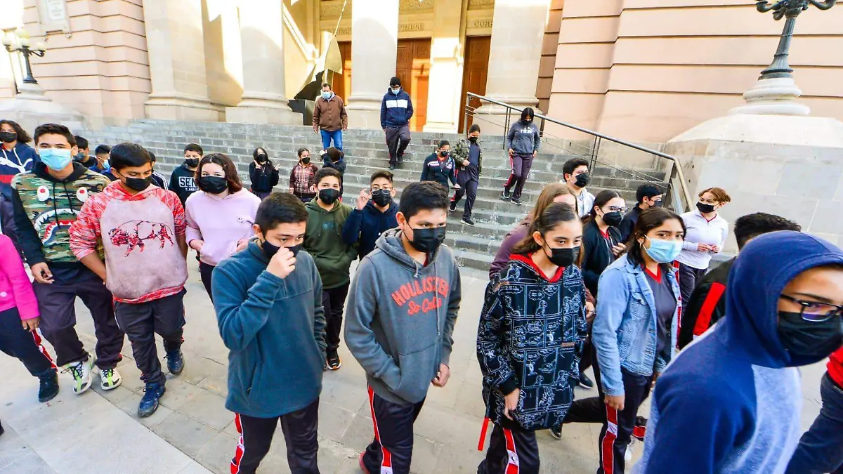 Estudiantes escuelas 3