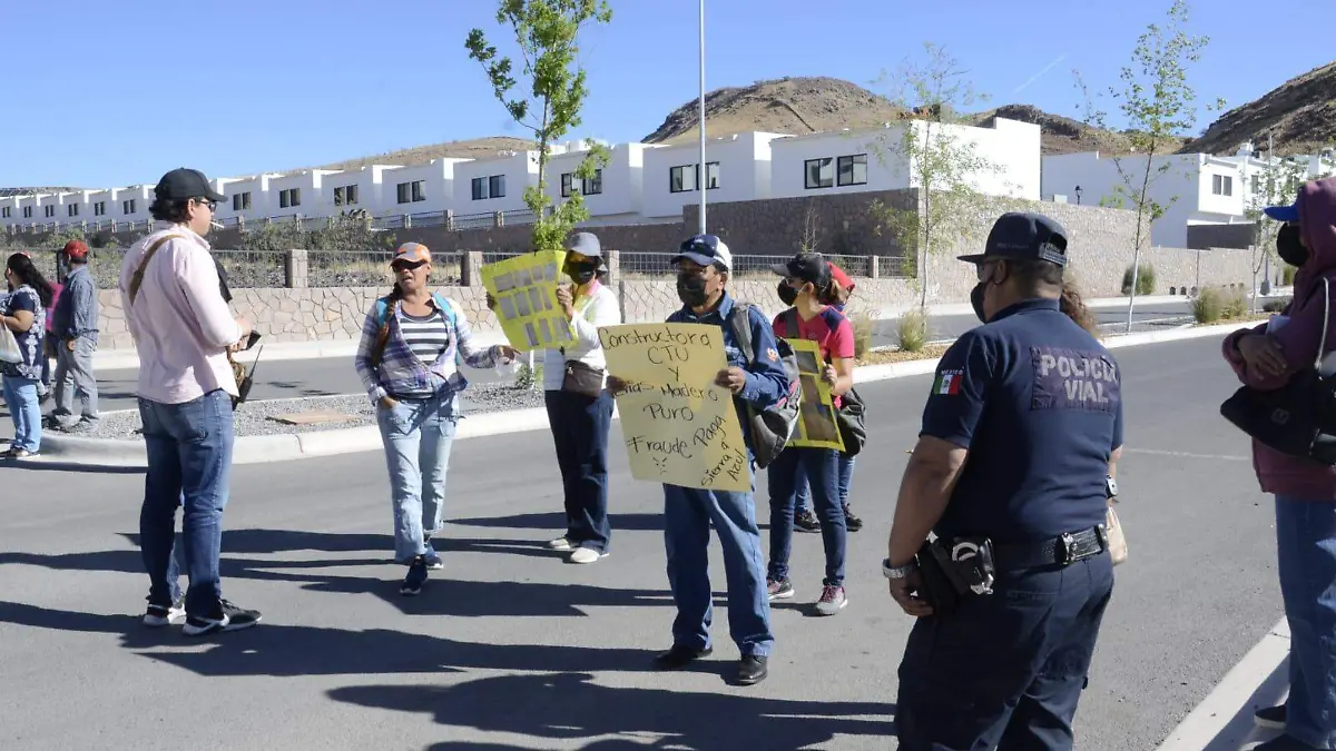 manifestación sierra azul