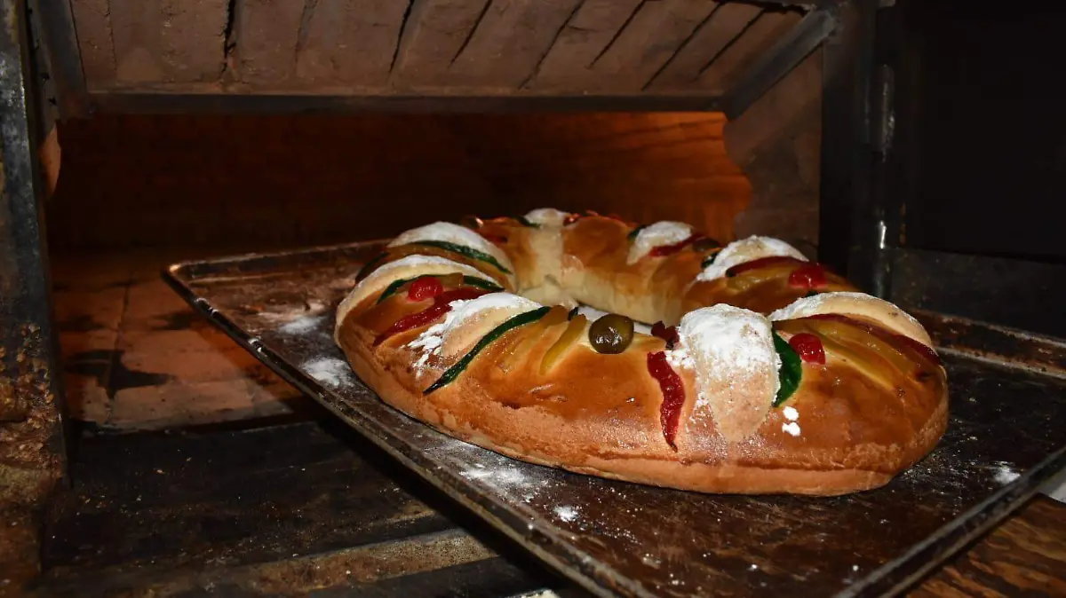 Rosca de reyes preparación aumento