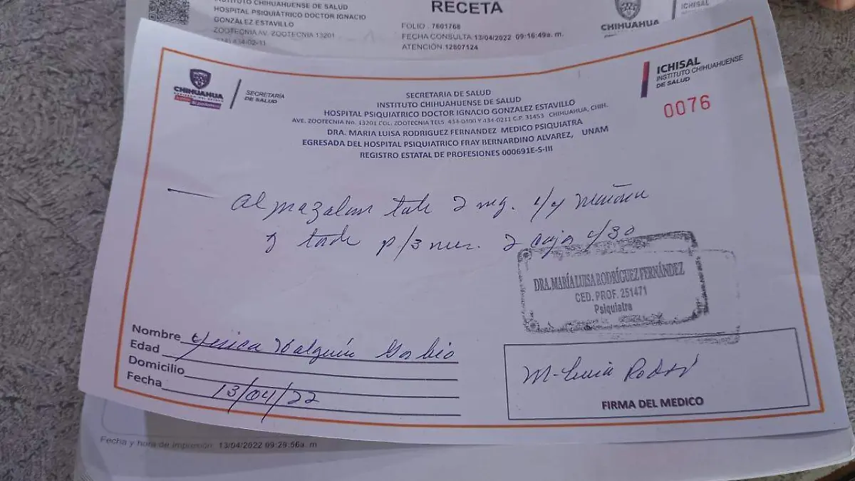 receta médica mujer invidente