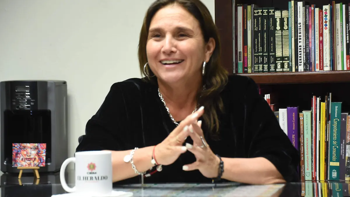 Maria Soledad Perez - Candidata a la  Presidencia del PERU (13)
