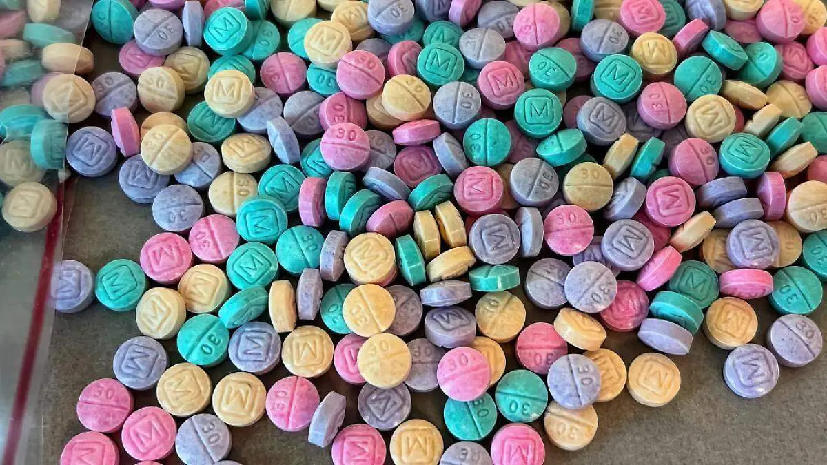 Rainbow fentanyl m30 DEA