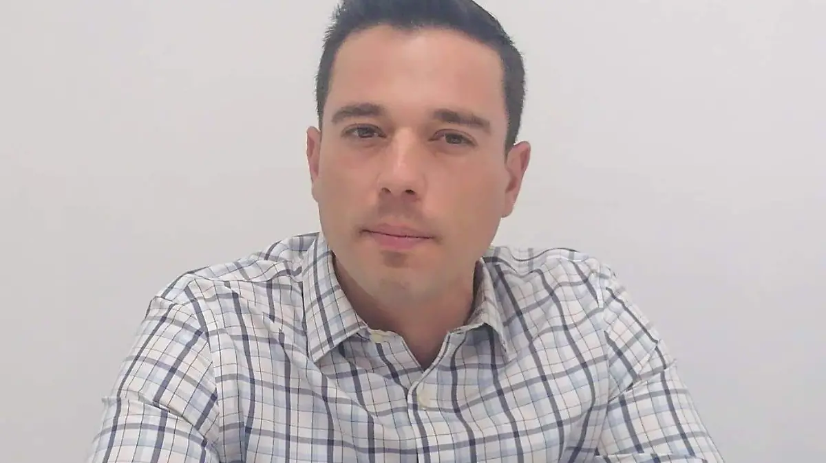 Enrique Rascón comisionado para los Pueblos Indígenas