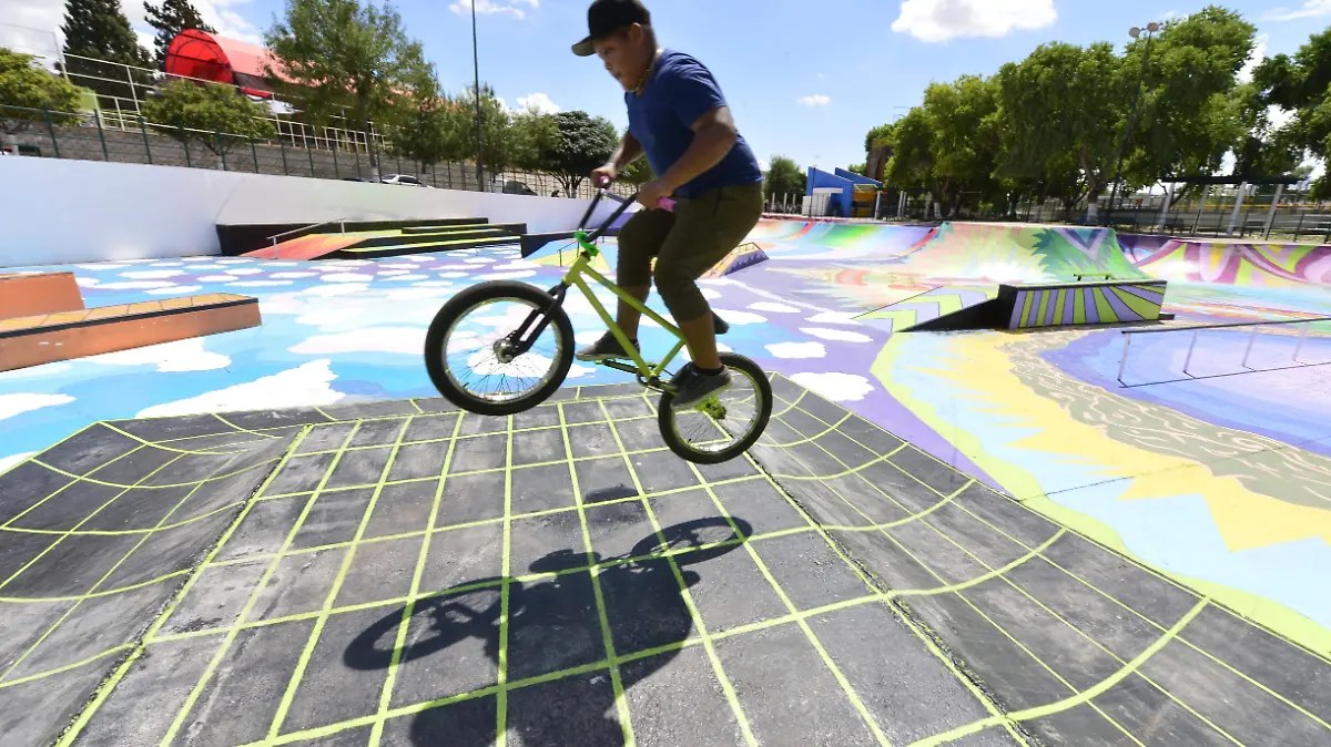 pintada la pista en parque extremo (2)