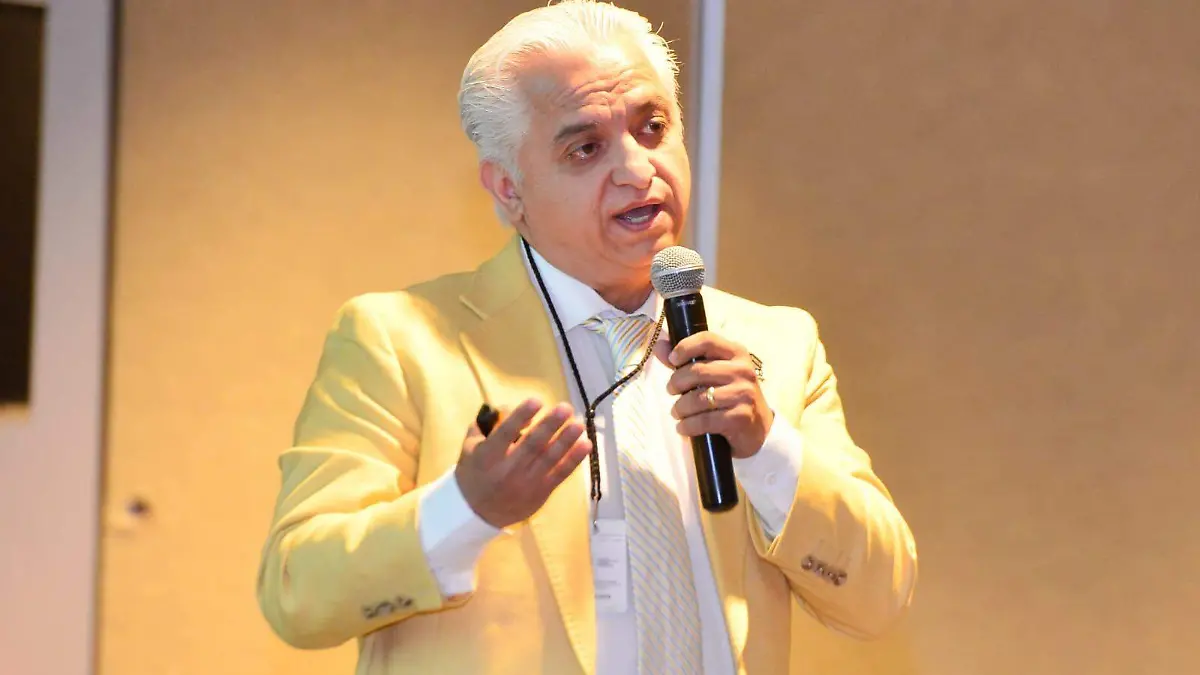 Carlos Hernández Velasco