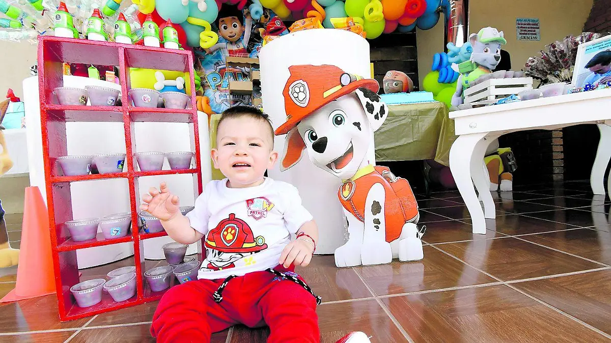 PRINCIPAL-eiden Ricardo  Salcido Gutierrez (1 año).