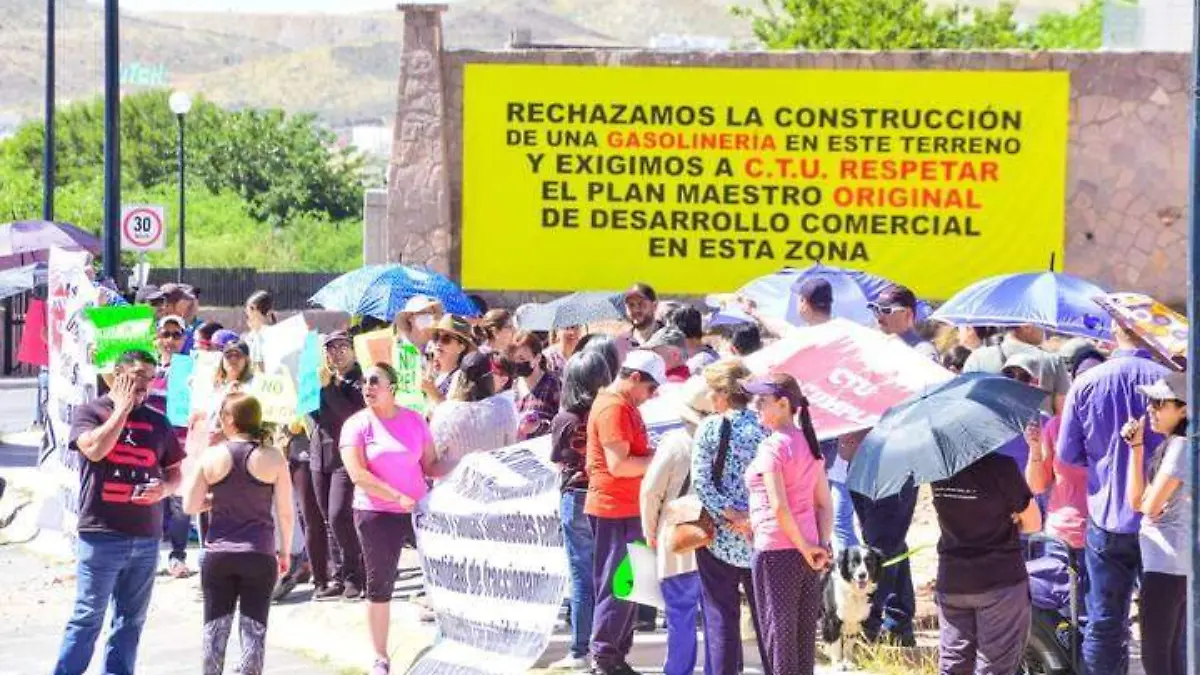 bloqueo en colonia valle escondido (1)