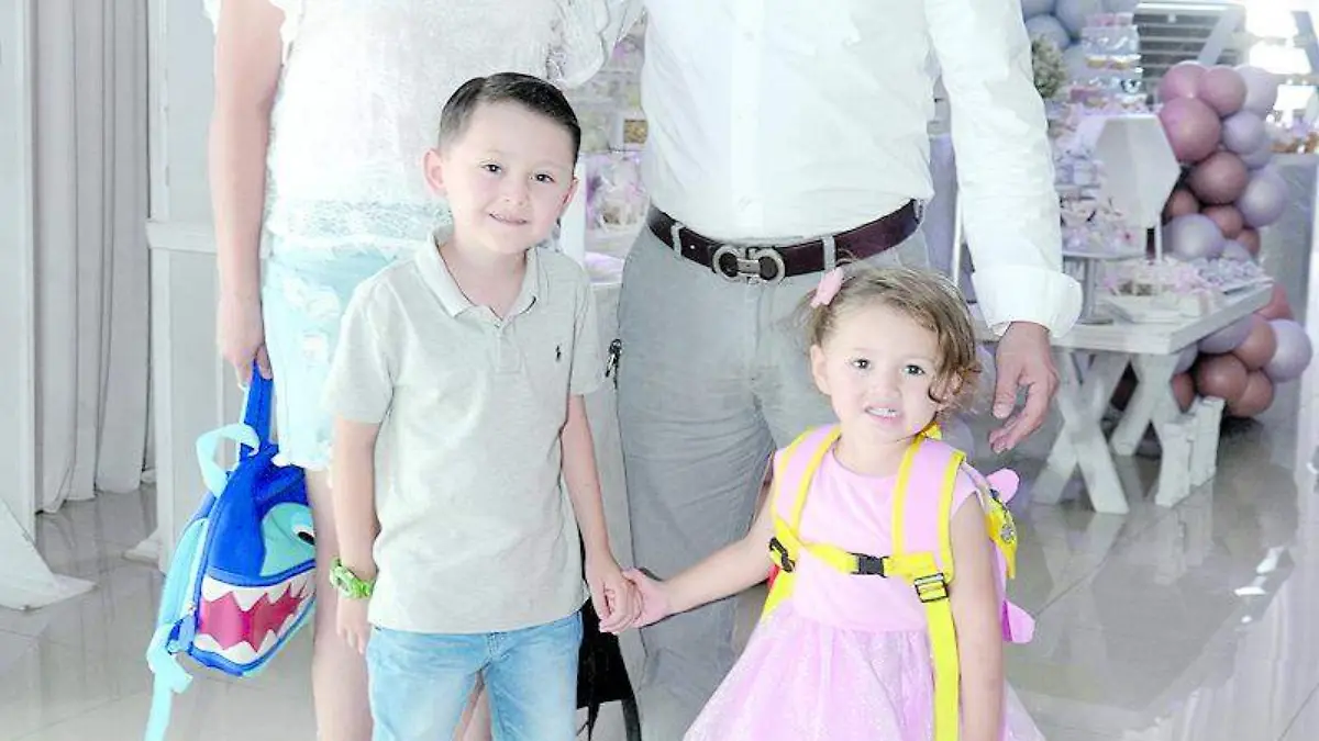 5-mateo,ana victoria,javier y sonia