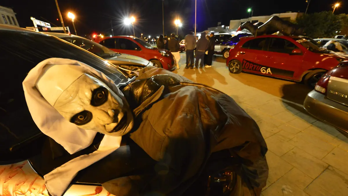 DTL tetas locas en la plaza del angel  (7)