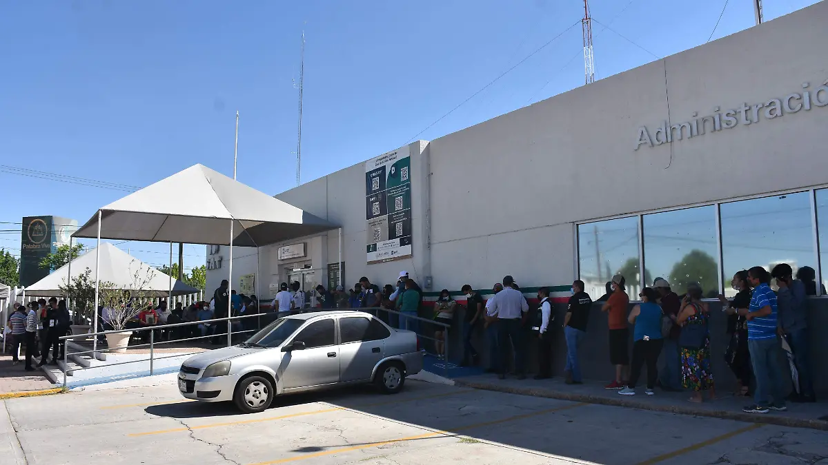 largas filas en sat (16)