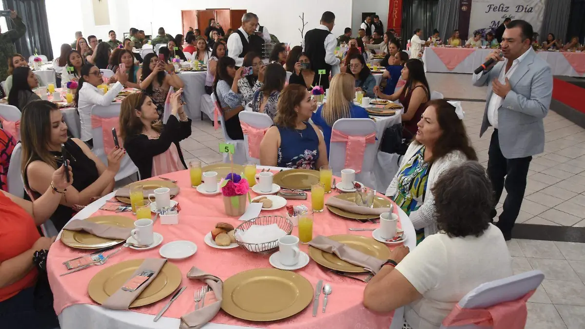 festejo día de las madres 