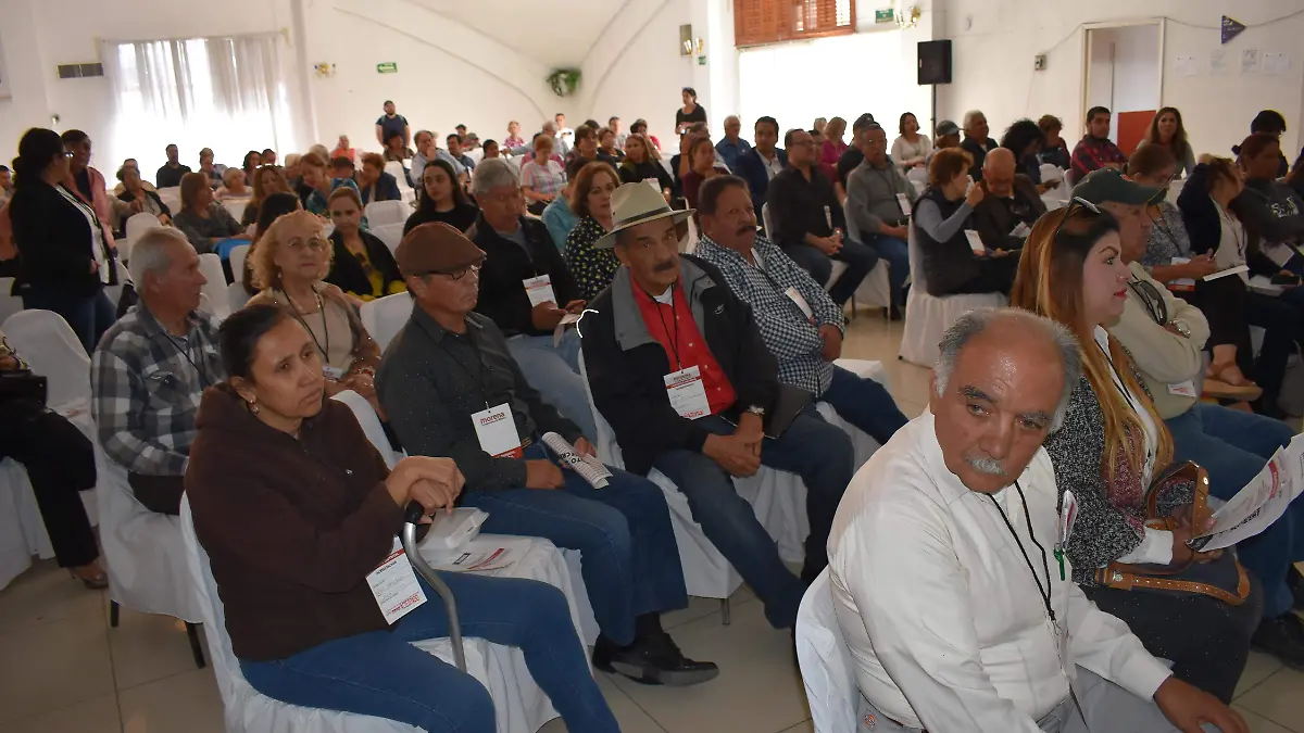 ASAMBLEA DE MORENA NOTA SAUL  (8)