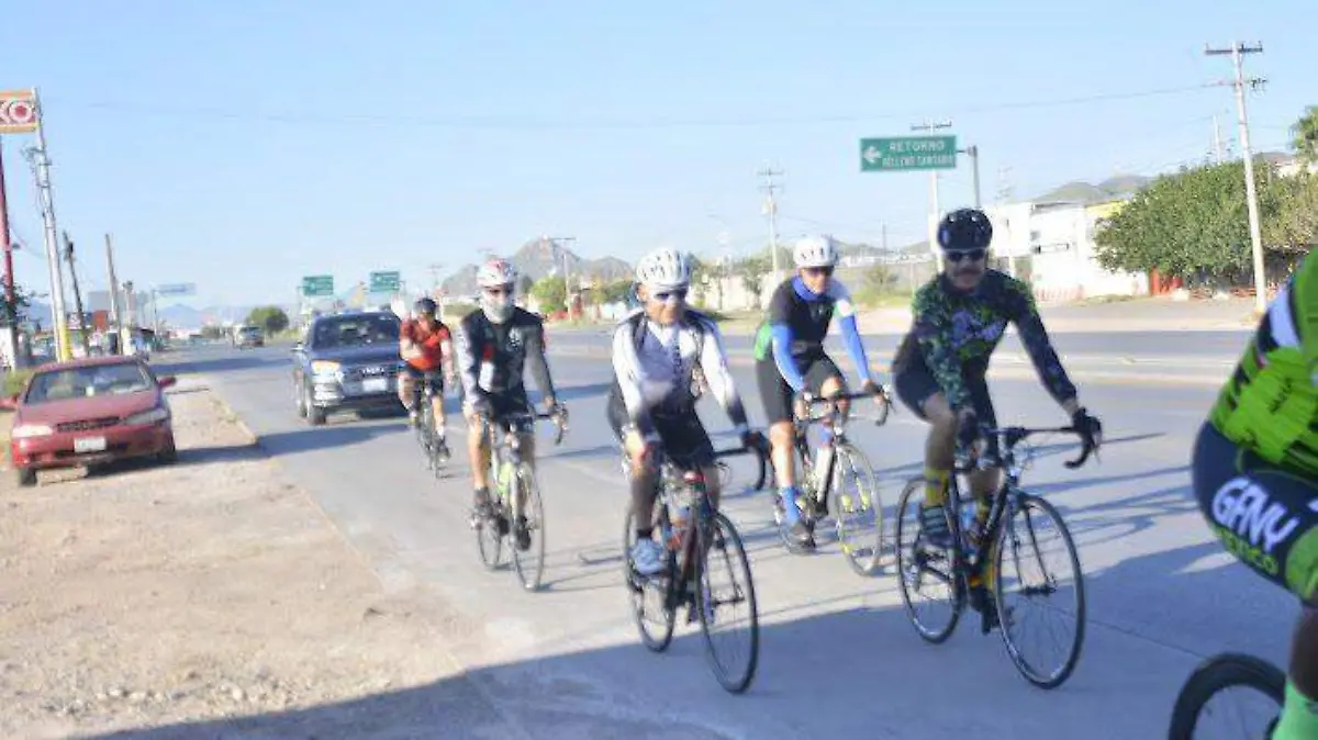 Ciclistas Ricardo Serrano
