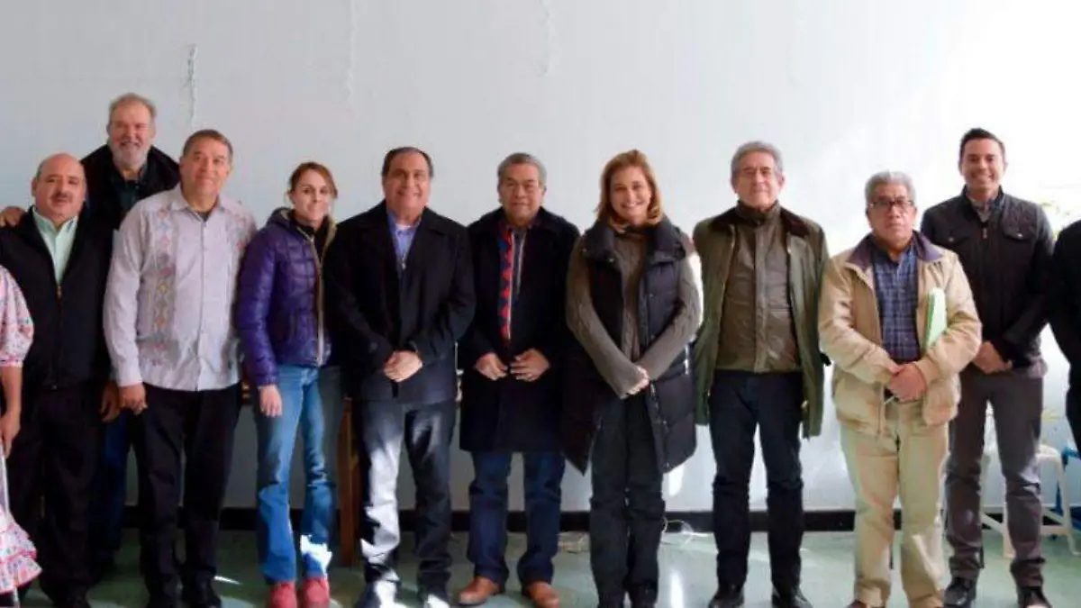 maru y representantes de la sierra