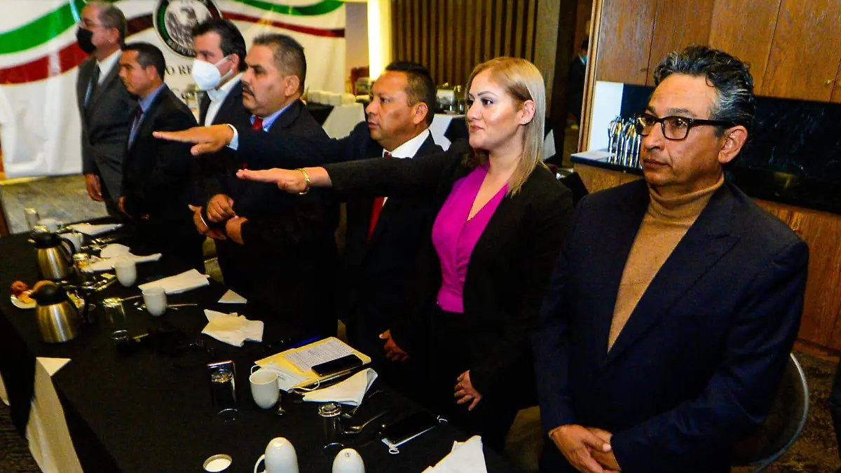 Toma protesta valentín