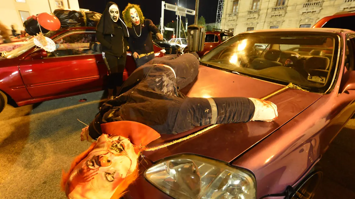 DTL tetas locas en la plaza del angel  (3)