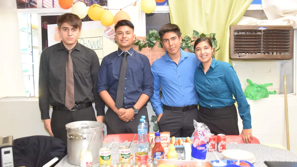 Presentacion de proyectos finales programa emprendedor colegio preuniversitario de chihuahua (14)