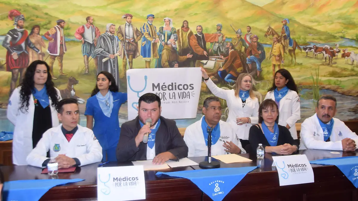 Rueda de prensa presentacion de grupos de medicos por las dos vidas (7)