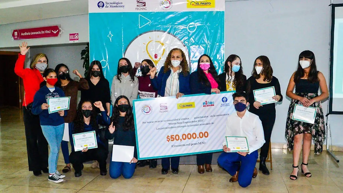 Premian a niño emprendedor