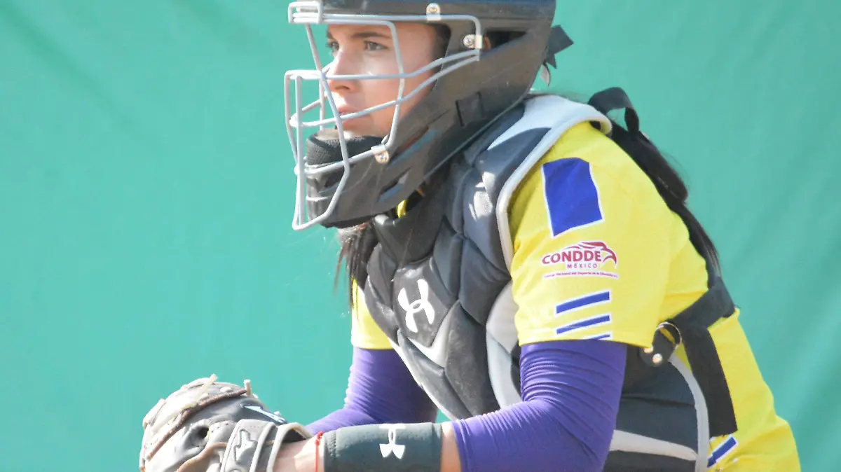 20 Karen Bustamante 2