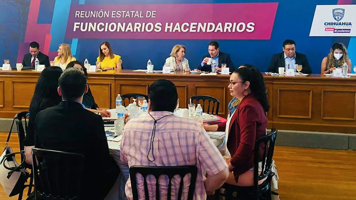 funcionarios hacendarios 2