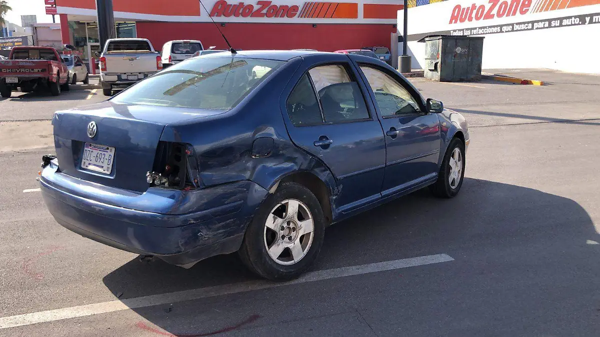 choque en la avenida universidad