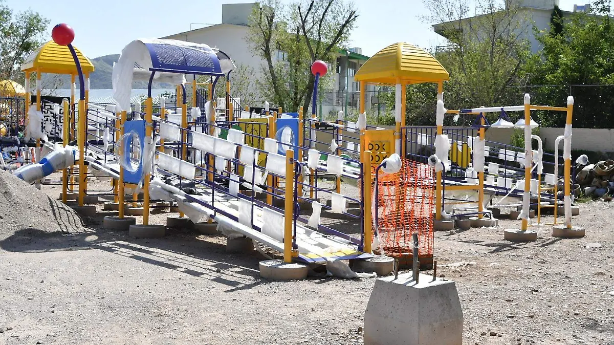 parque infantil del dif estatal (15)