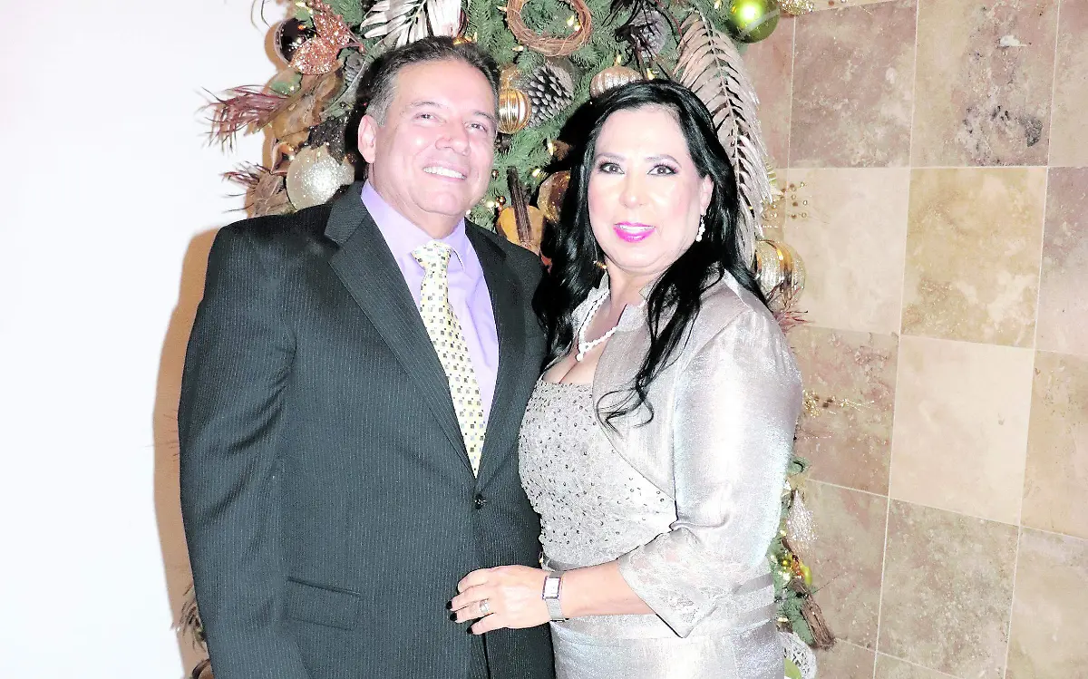 PRINCIPAL  IMG_2580 Ernesto Domínguez y Laura Ponce Frescas.