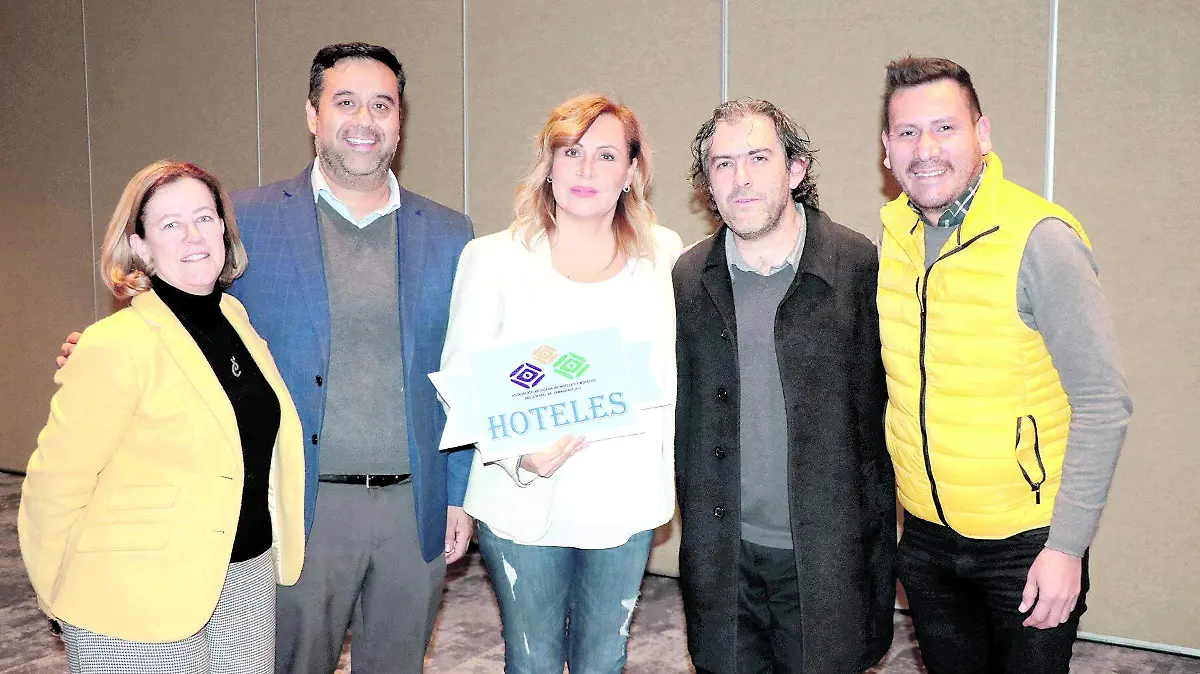 SECUNDARIA IMG_4343 Cristina Muñoz, Jacobo Martínez, Lorena Cazares, Elvis Vidales y Erick Jefet.