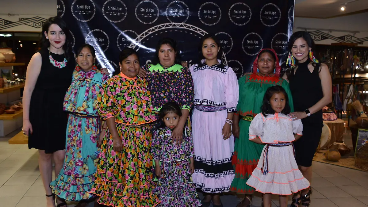 FOTO PRINCIPAL Artesanas raramuris participaron en el proyecto