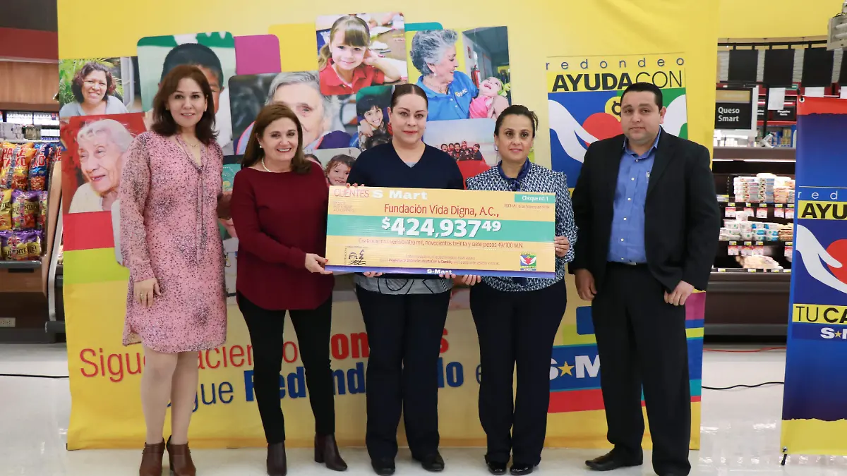 Zulia Loera, Rosario Almeida, Ana Belén Gómez, Liliana Abarca y Juan Silva