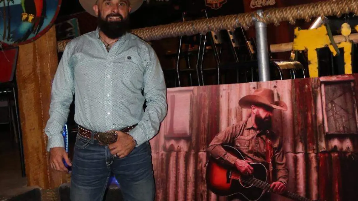 luk vegas, con el corazón