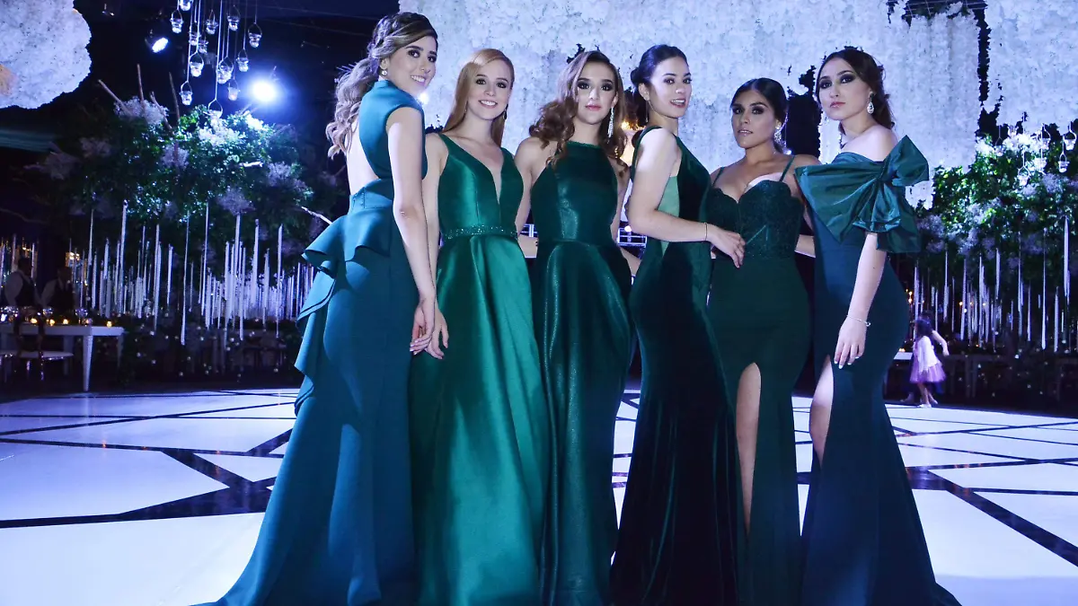 SECUNDARIA- Paulina Saenz, Griselda Ramos, Armida Hernandez, Nicol Gonzalez, Karla Saenz y Fabiola Visconti.