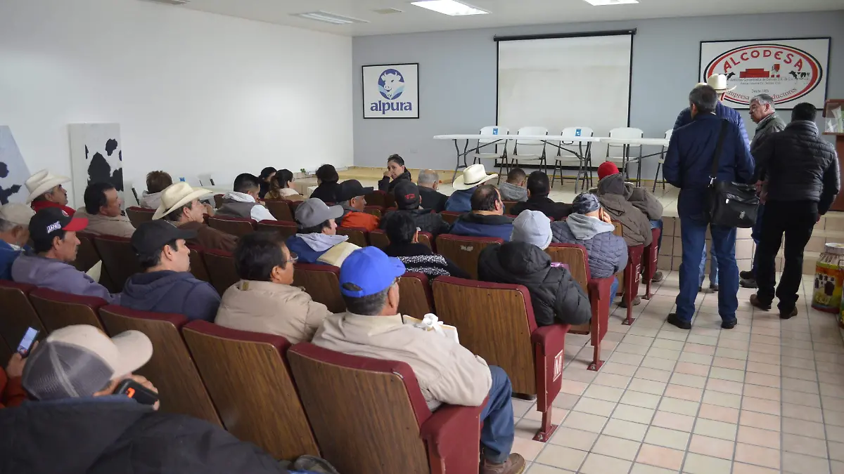 Ganaderos recibieron sus indemnizaciones