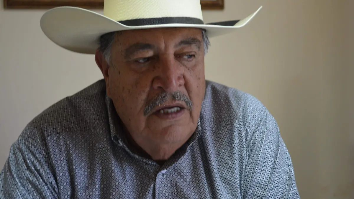 Salvador Alcàntar, lucha