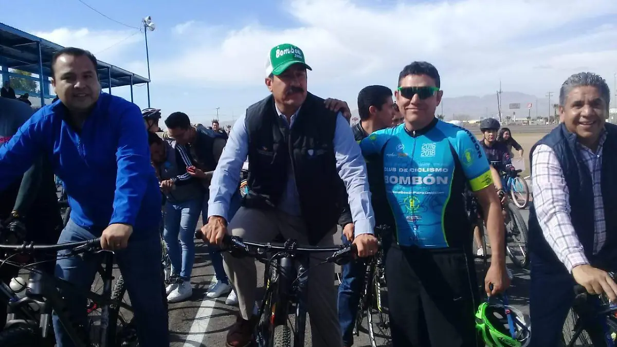 3.- Se tuvo primero que invertir en pavimento.._