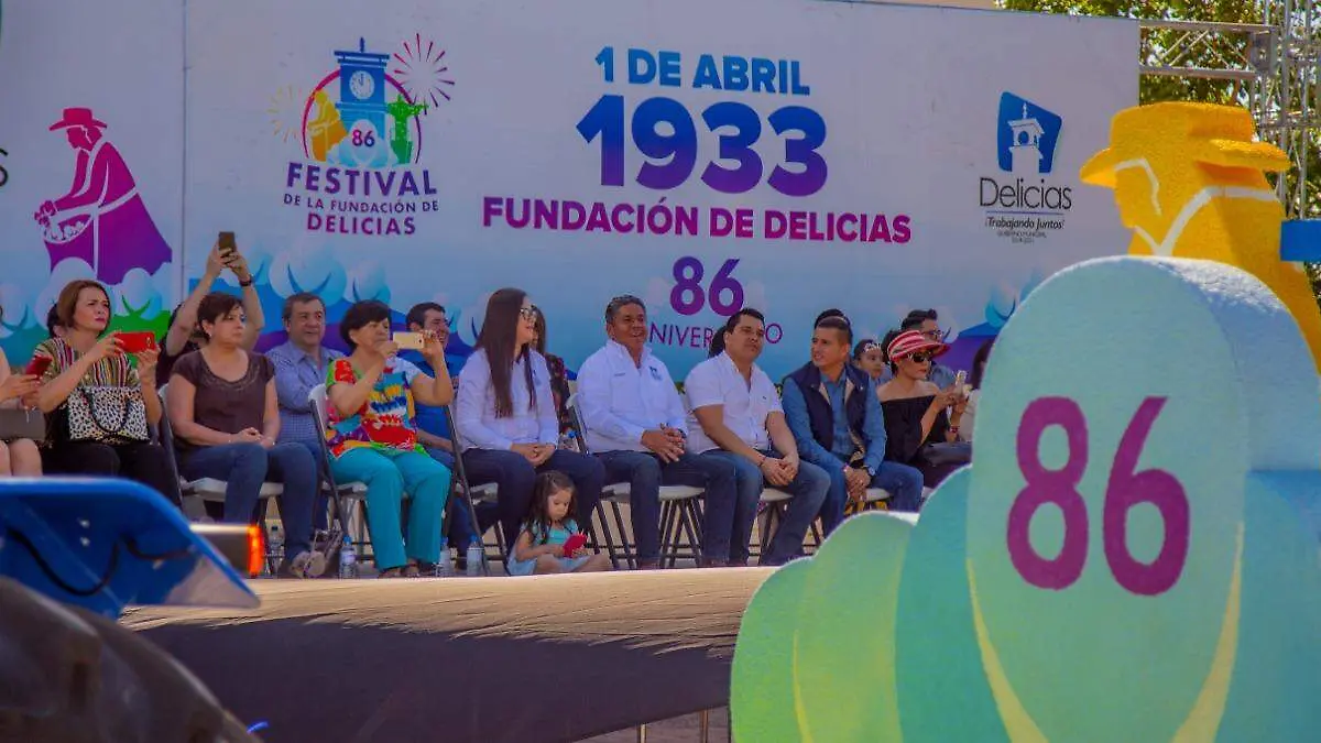 DESFILE