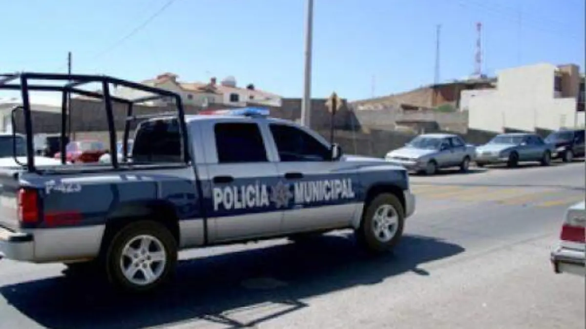 Policia detiene a sujeto amenazador