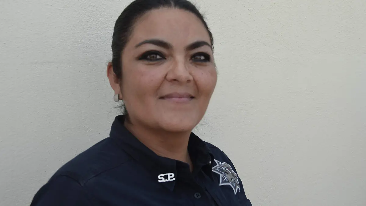 Dalila compagina el trabajo policìaco con el de mamà