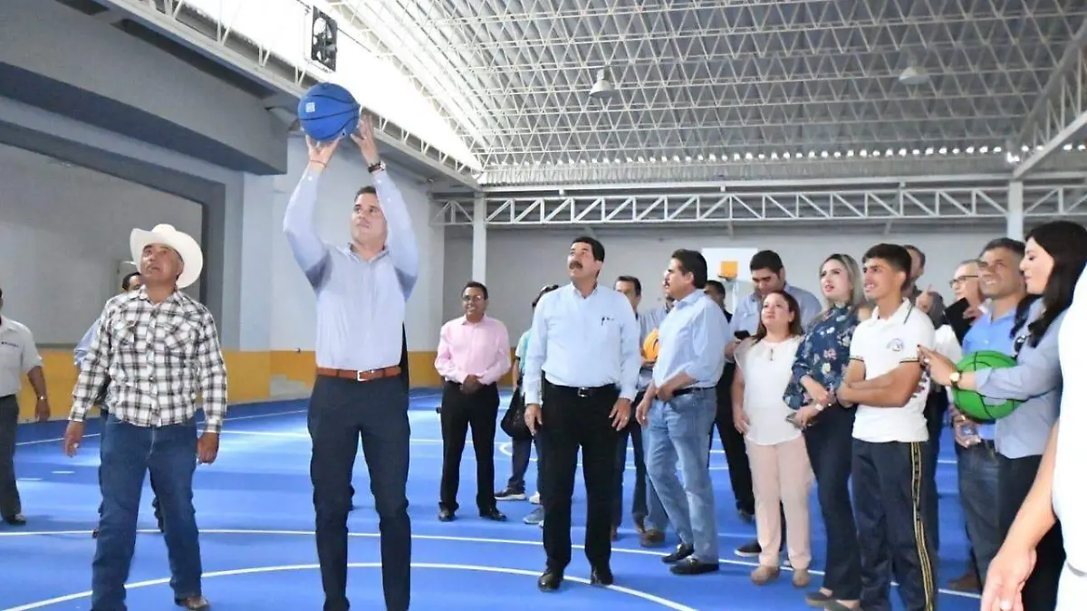 Inauguran gimnasio de la Secundaria Federal