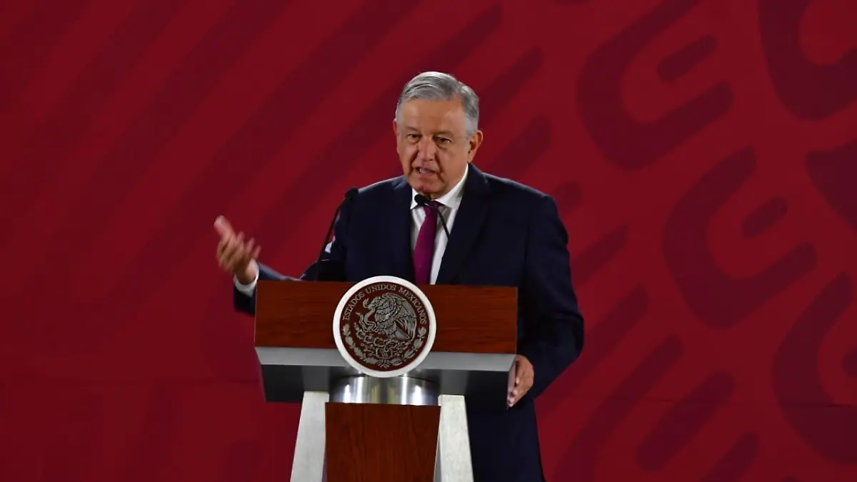amlo-disculpas-lauralovera