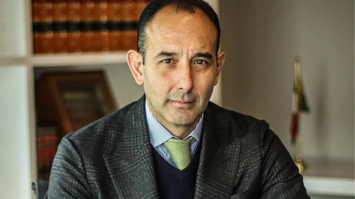 roberto_gil_zuarth_entrevista_el_sol_de_méxico_foto_robertoh