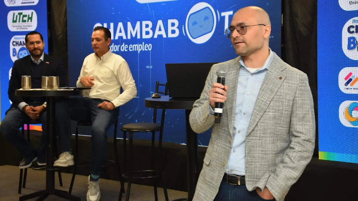 PRESENTAN CHAMBABOT