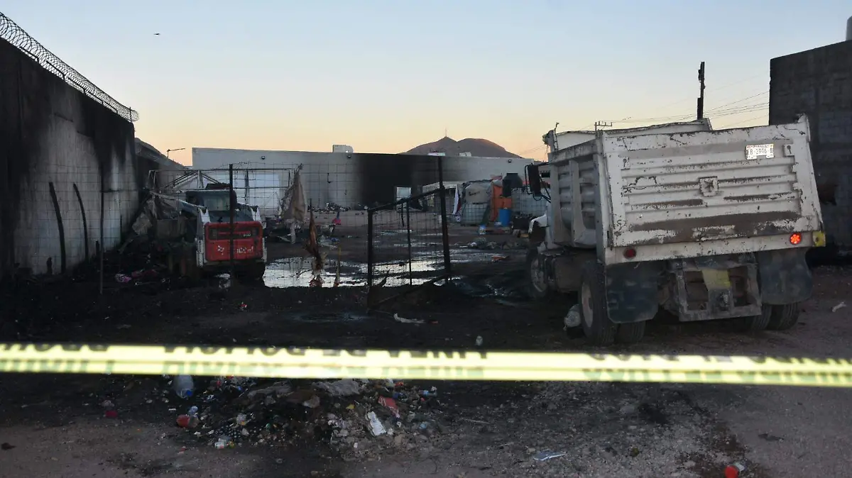 CAMPAMENTO MIGRANTE DESTROZADO