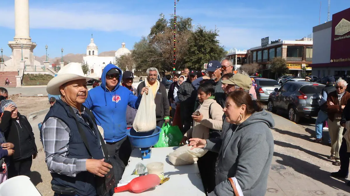 Venta De Cebollas y Frijol En Plaza Del Ángel