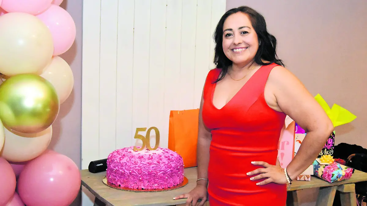 Feliz de celebrar su cupmpleanos_CMYK