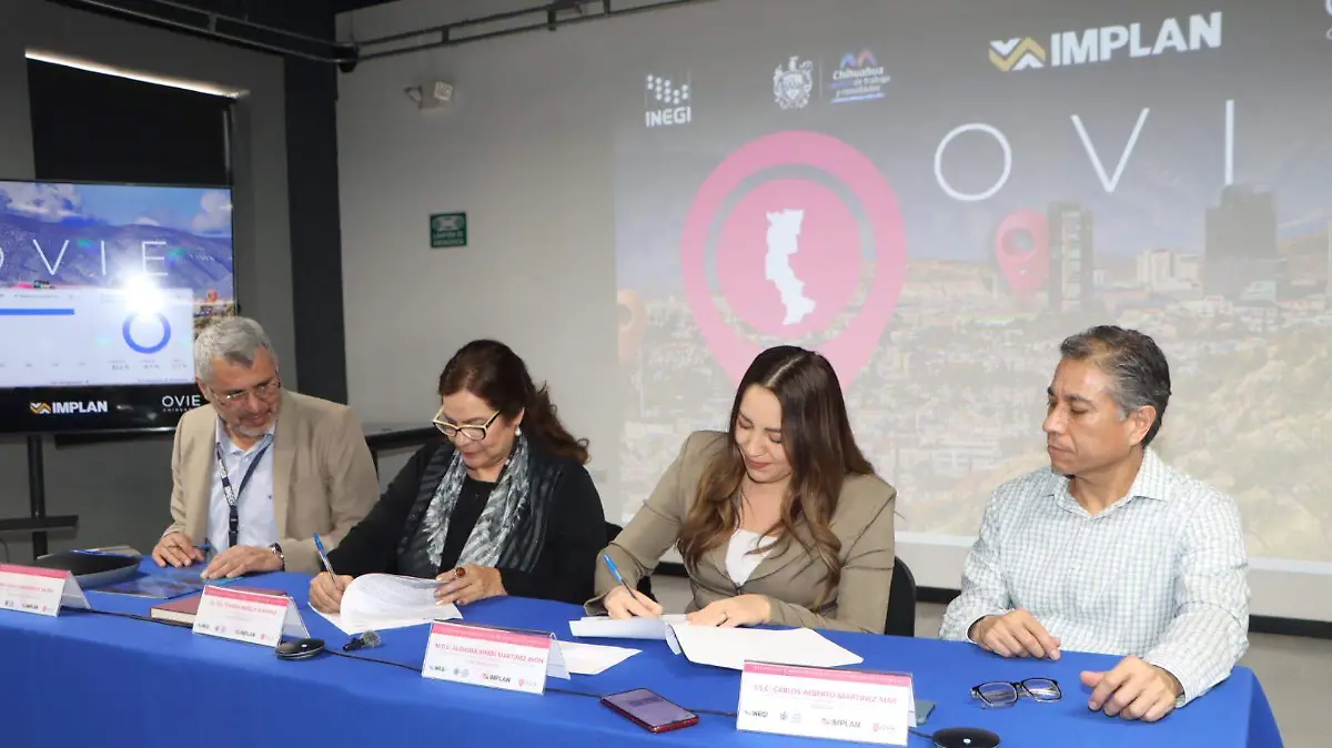 Firma de convenio Implan e Inegi