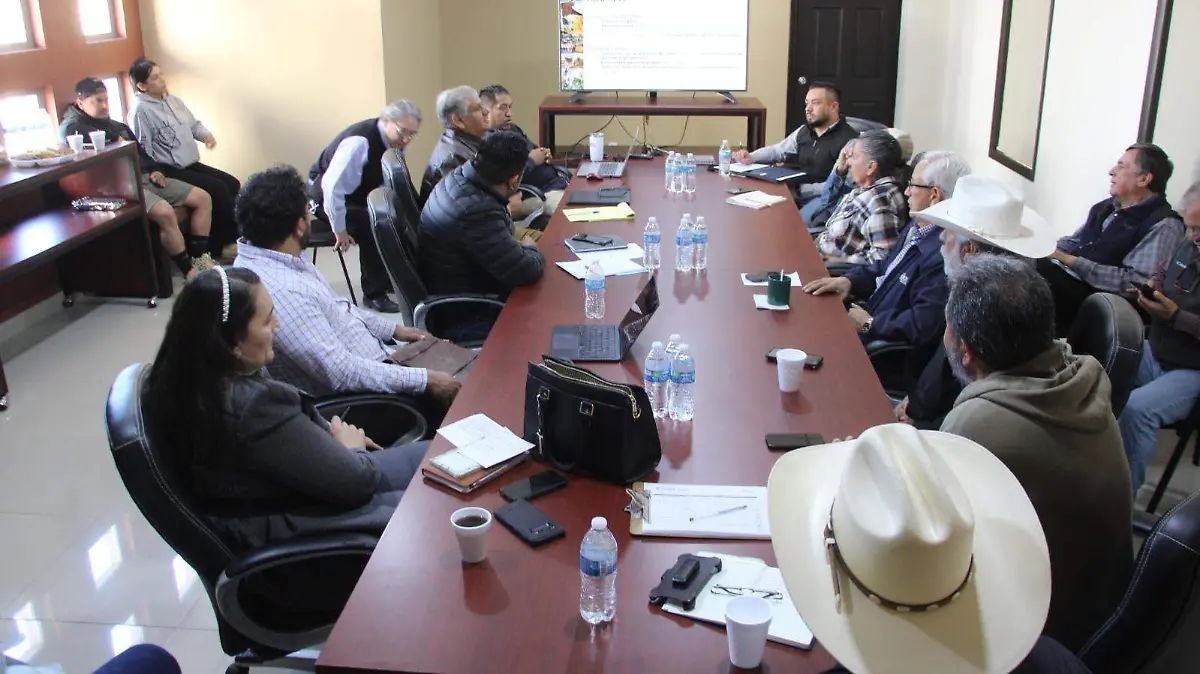 Reunión sdr y apicultores