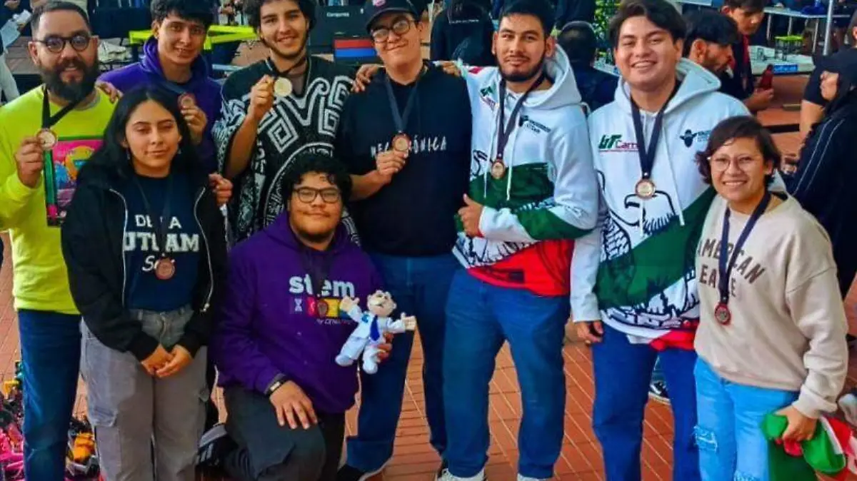 ESTUDIANTES DE MEOQUI