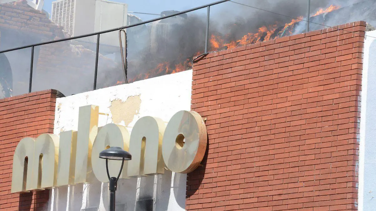 INCENDIO EN TIENDA MILANO DEL CENTRO 2025